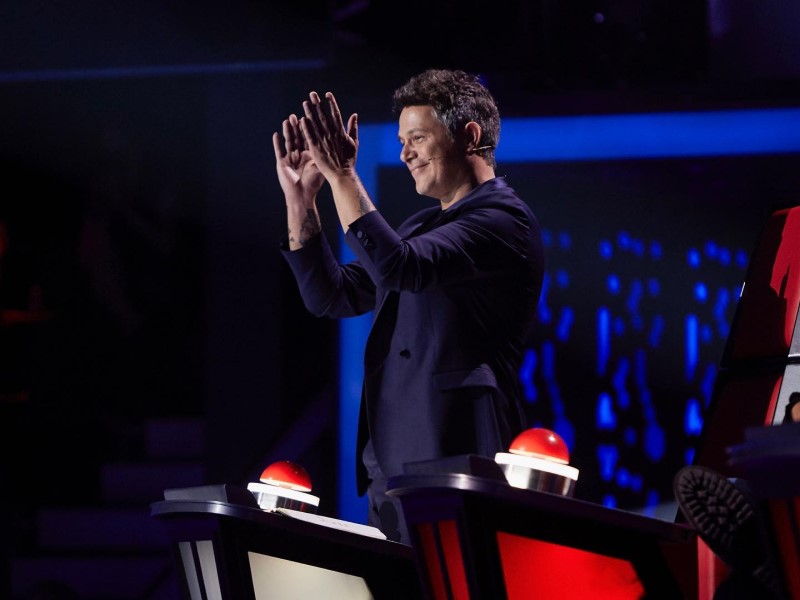 Alejandro Sanz stands to applaud a performance at La Voz - My Christian Musician