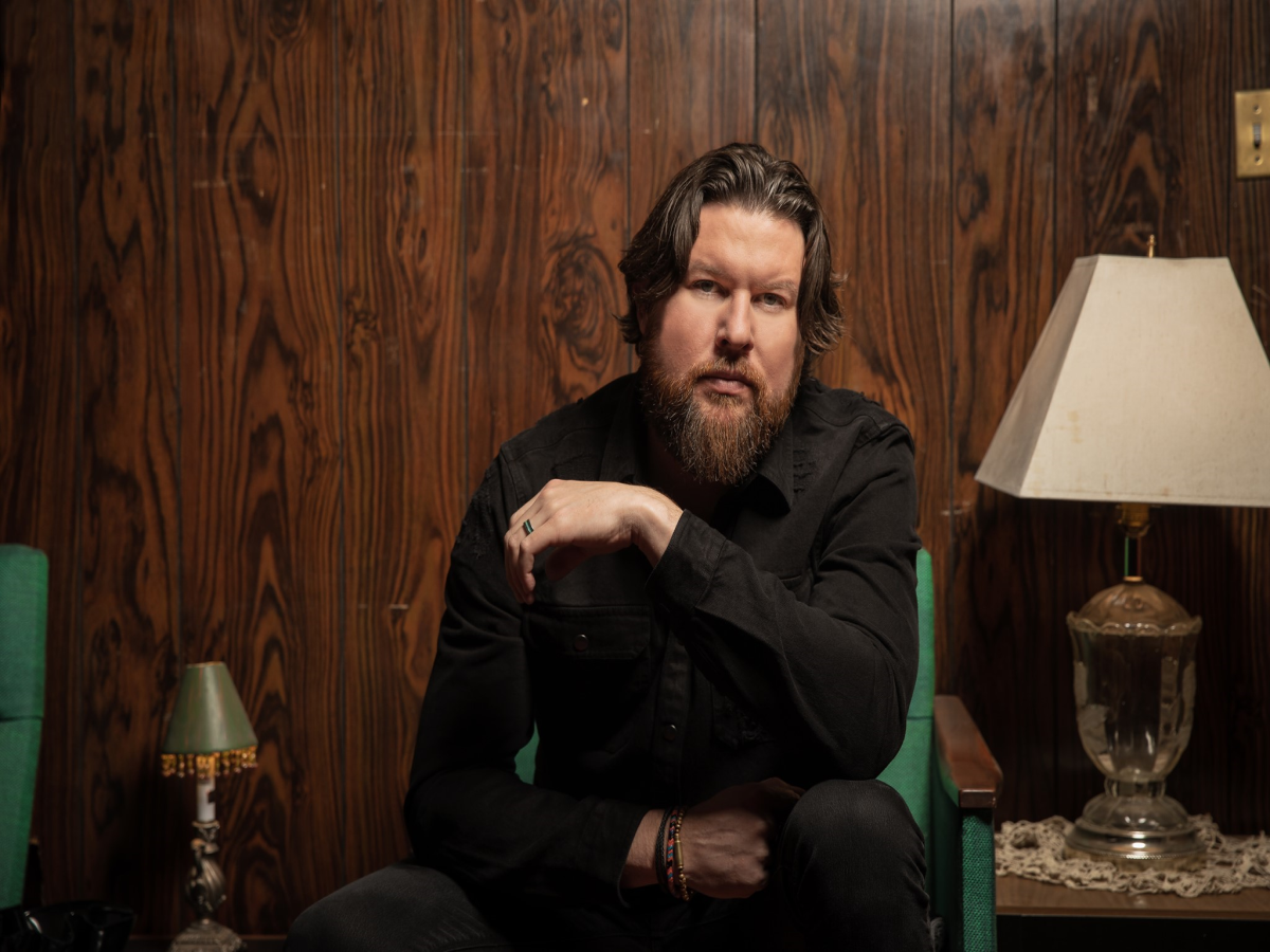 Zach Williams staring seriously - My Christian Musician